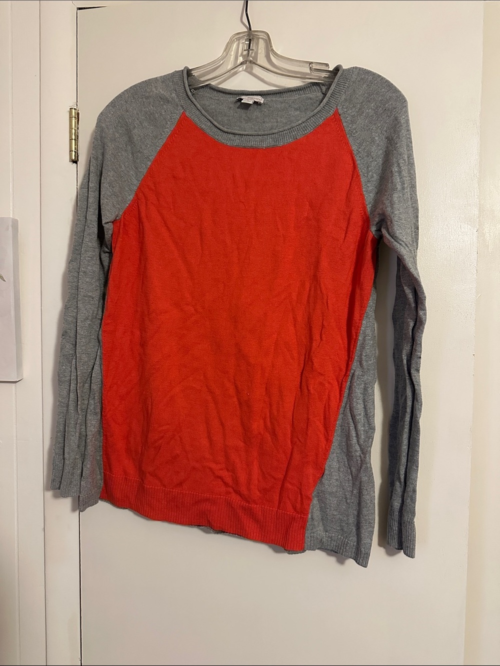 GAP Women's Two-Tone Crewneck Sweater - Gray & Red-Orange